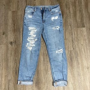 American eagle mom jeans!